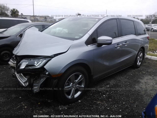 5FNRL6H78JB067127 - 2018 HONDA ODYSSEY EXL SILVER photo 2