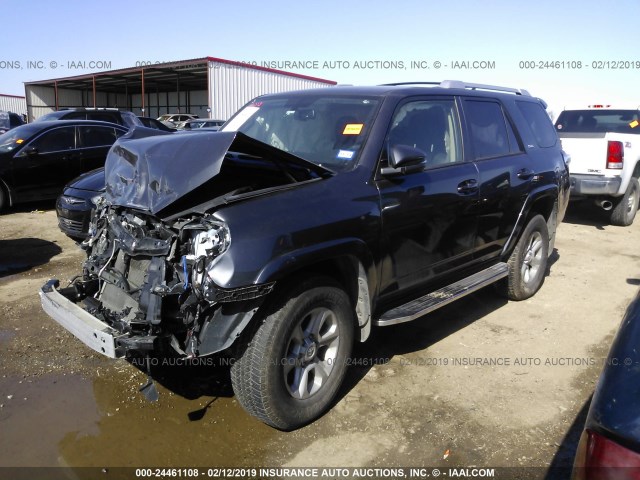 JTEBU5JR5J5503501 - 2018 TOYOTA 4RUNNER SR5 PREM/LTDL/TRAIL/TRD GRAY photo 2