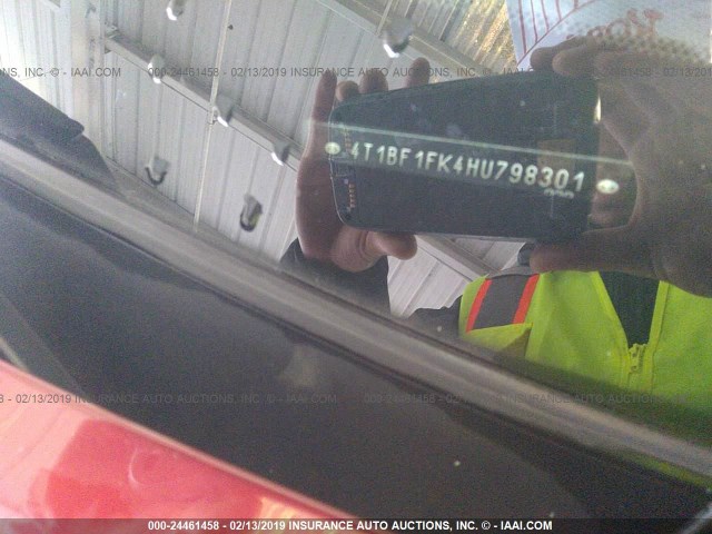 4T1BF1FK4HU798301 - 2017 TOYOTA CAMRY LE/XLE/SE/XSE წითელი ფოტო 9