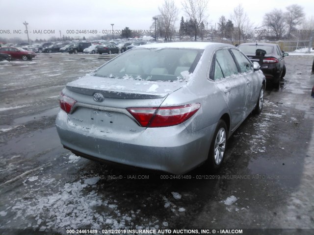 4T4BF1FK4GR578418 - 2016 TOYOTA CAMRY LE/XLE/SE/XSE 银色 照片 4