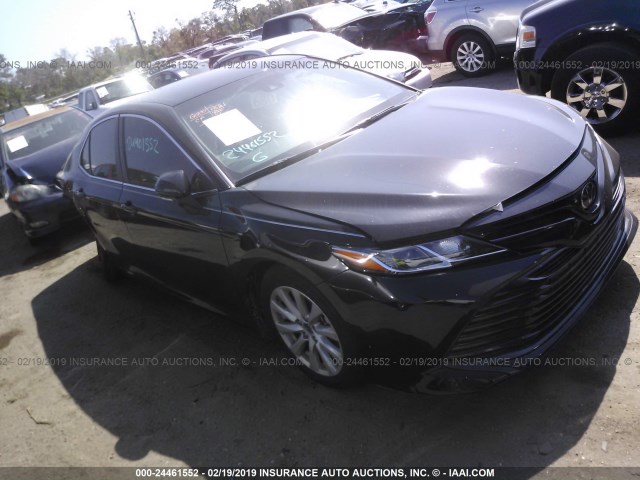 4T1B11HKXJU105328 - 2018 TOYOTA CAMRY L/LE/XLE/SE/XSE BLACK photo 1