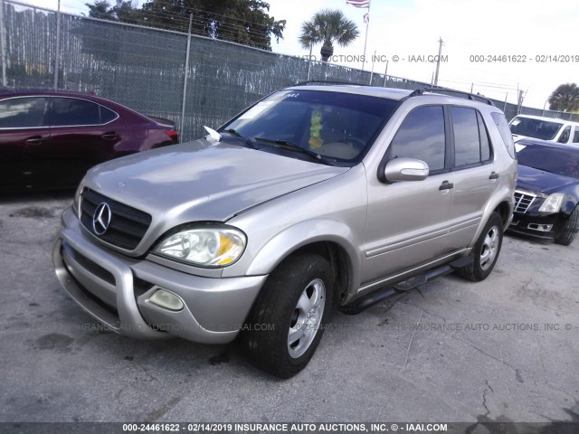 4JGAB54E83A374657 - 2003 MERCEDES-BENZ ML 320 GOLD photo 2