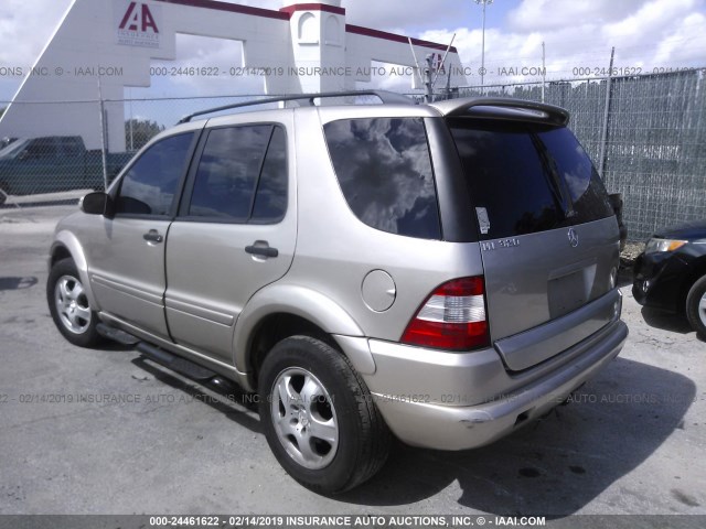 4JGAB54E83A374657 - 2003 MERCEDES-BENZ ML 320 GOLD photo 3