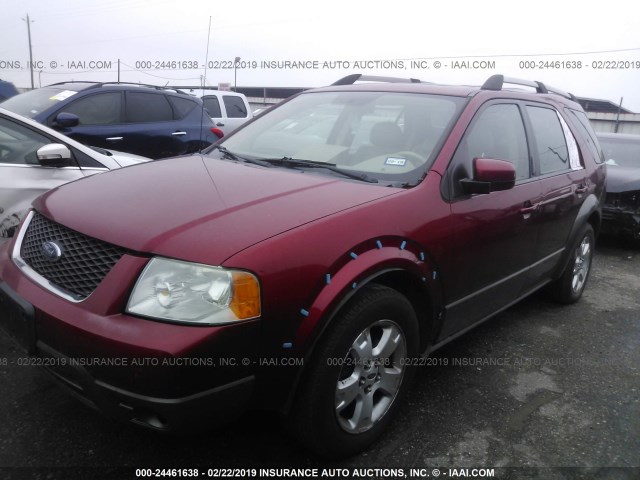 1FMDK02186GA25371 - 2006 FORD FREESTYLE SEL RED photo 2