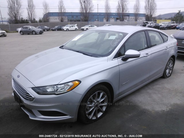 3FA6P0LU8JR221681 - 2018 FORD FUSION SE HYBRID SILVER photo 2