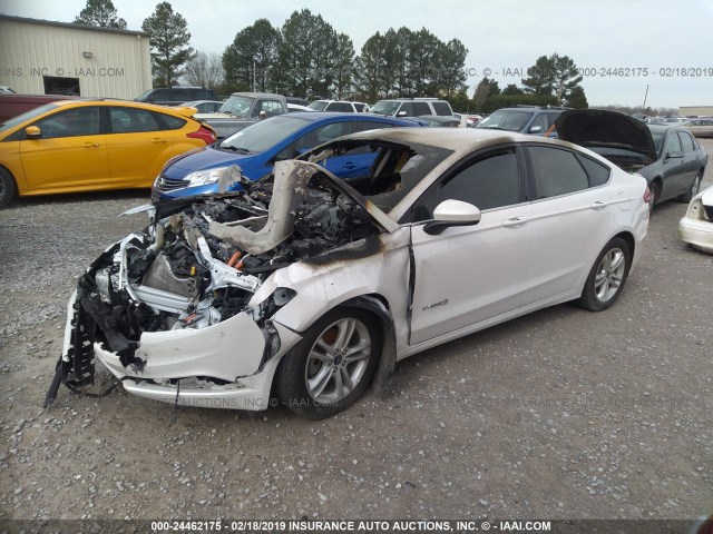 3FA6P0LU6JR251245 - 2018 FORD FUSION SE HYBRID WHITE photo 2