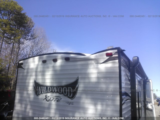 4X4TWDZ28F7349134 - 2015 FOREST RIVER 241 QBXL  白色 照片 6