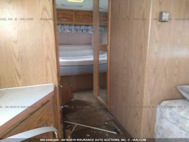 1KB1C1F23PW001490 - 1993 HOLIDAY RAMBLER ALUMA-LITE  WHITE photo 8