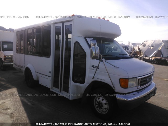 1FDWE35S64HB15812 - 2004 FORD ECONOLINE E350 SUPER DUTY CTWAY VAN WHITE photo 1