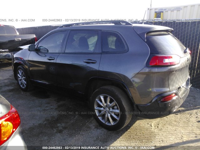 1C4PJLCB1JD587796 - 2018 JEEP CHEROKEE LATITUDE GRAY photo 3