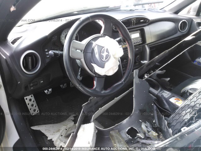 JF1ZNAA18D1723560 - 2013 TOYOTA SCION FR-S WHITE photo 5