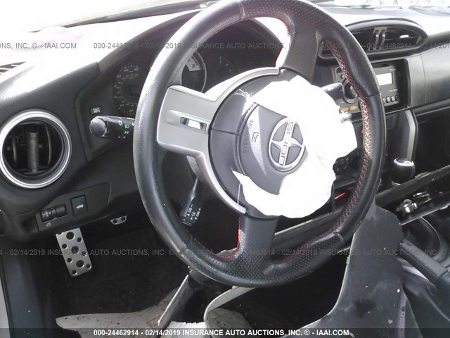 JF1ZNAA18D1723560 - 2013 TOYOTA SCION FR-S WHITE photo 7