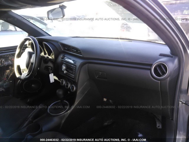JTKJF5C75B3013815 - 2011 TOYOTA SCION TC ნაცრისფერი ფოტო 5