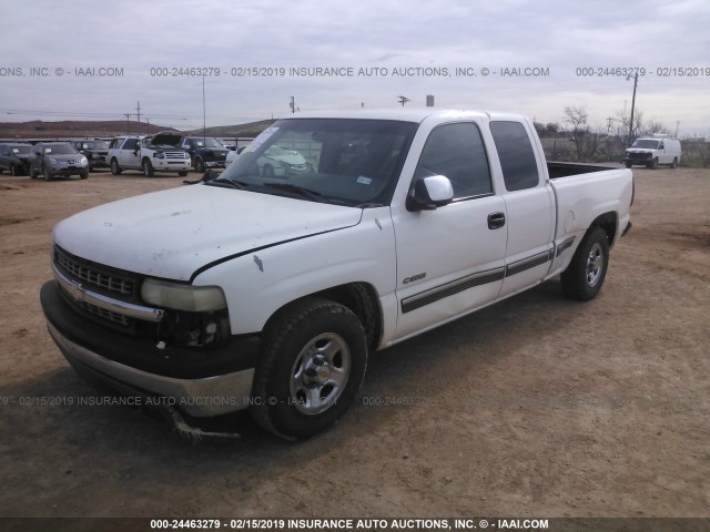 2GCEC19V911102002 - 2001 CHEVROLET SILVERADO C1500 WHITE photo 2