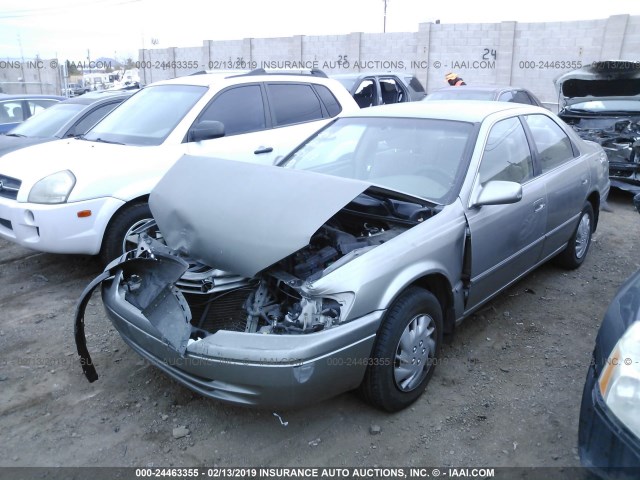 JT2BG28KXX0320676 - 1999 TOYOTA CAMRY LE/XLE 棕色 照片 2