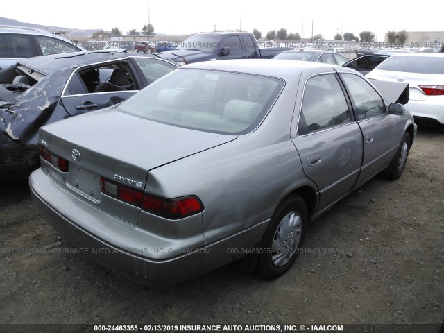 JT2BG28KXX0320676 - 1999 TOYOTA CAMRY LE/XLE 棕色 照片 4