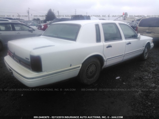 1LNLM81W3TY728724 - 1996 LINCOLN TOWN CAR EXECUTIVE WHITE photo 4