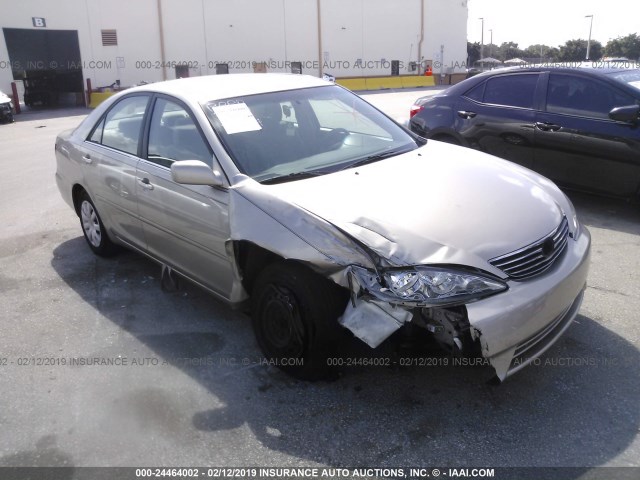 4T1BE32K35U383714 - 2005 TOYOTA CAMRY LE/XLE/SE GOLD photo 1