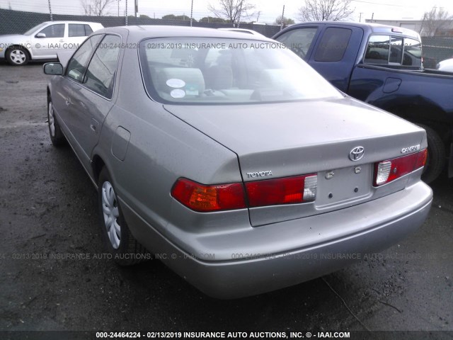 4T1BG22K61U089044 - 2001 TOYOTA CAMRY CE/LE/XLE GRAY photo 3