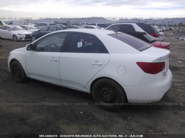 KNAFT4A27C5610362 - 2012 KIA FORTE LX WHITE photo 3