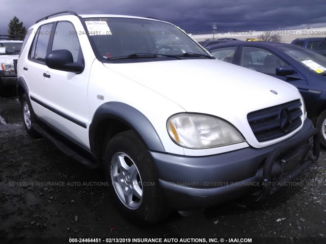 4JGAB54E3WA005998 - 1998 MERCEDES-BENZ ML 320 WHITE photo 1