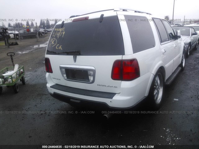 5LMFU28505LJ19093 - 2005 LINCOLN NAVIGATOR Ақ фото 4