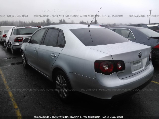 3VWRZ7AJ0AM129025 - 2010 VOLKSWAGEN JETTA SE/SEL SILVER photo 3