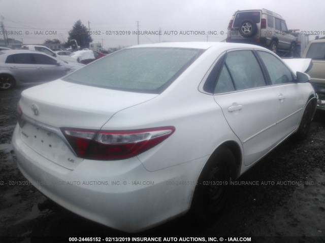 4T4BF1FK4GR529252 - 2016 TOYOTA CAMRY LE/XLE/SE/XSE თეთრი ფოტო 4
