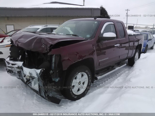 1GCRKSE73DZ162371 - 2013 CHEVROLET SILVERADO K1500 LT MAROON photo 2