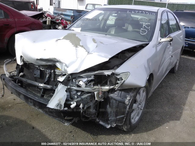 4T1BF30K83U059333 - 2003 TOYOTA CAMRY LE/XLE/SE SILVER photo 2