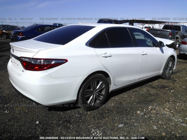 4T1BF1FK9HU355836 - 2017 TOYOTA CAMRY LE/XLE/SE/XSE 白色 照片 4