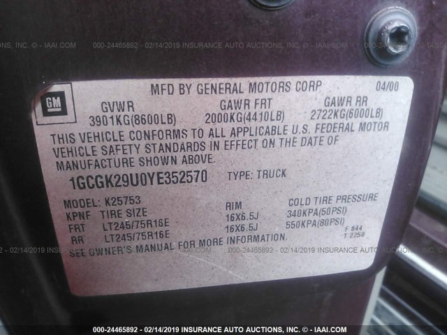 1GCGK29U0YE352570 - 2000 CHEVROLET SILVERADO K2500 MAROON photo 9