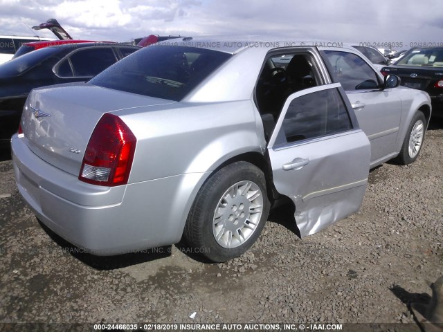 2C3KA43R06H473624 - 2006 CHRYSLER 300 SILVER photo 4