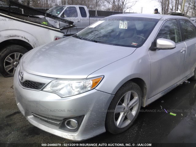 4T1BF1FK6CU191843 - 2012 TOYOTA CAMRY SE/LE/XLE 银色 照片 2