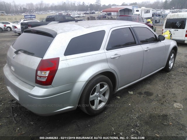 2D4FV47T38H156465 - 2008 DODGE MAGNUM SILVER photo 4