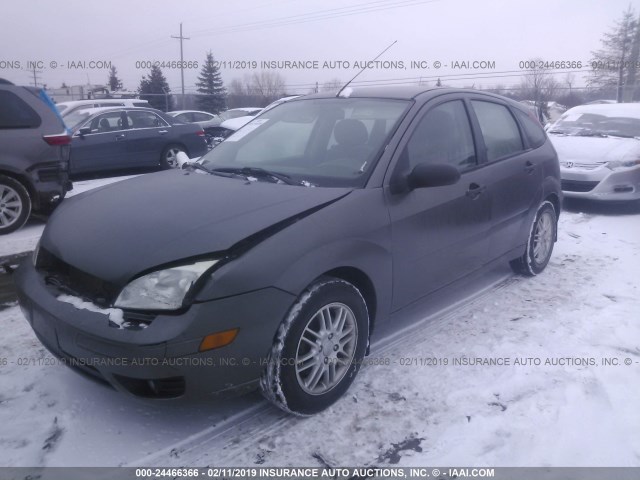 1FAHP37N36W231617 - 2006 FORD FOCUS ZX5 GRAY photo 2