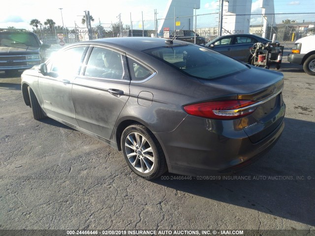 3FA6P0LU6HR238411 - 2017 FORD FUSION SE HYBRID GRAY photo 3