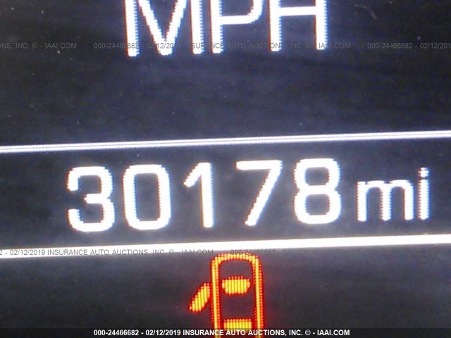 1GCRCREC7JZ177678 - 2018 CHEVROLET SILVERADO C1500 LT BLACK photo 7