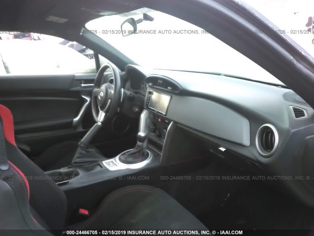 JF1ZNAA10G8709146 - 2016 TOYOTA SCION FR-S WHITE photo 5