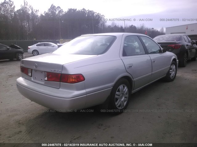 4T1BG22K21U029259 - 2001 TOYOTA CAMRY CE/LE/XLE SILVER photo 4