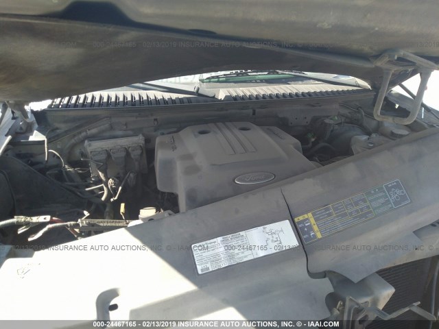 1FMRU13W24LB60351 - 2004 FORD EXPEDITION XLS SILVER photo 10