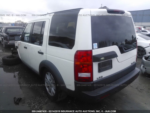 SALAE25488A442892 - 2008 LAND ROVER LR3 SE WHITE photo 3