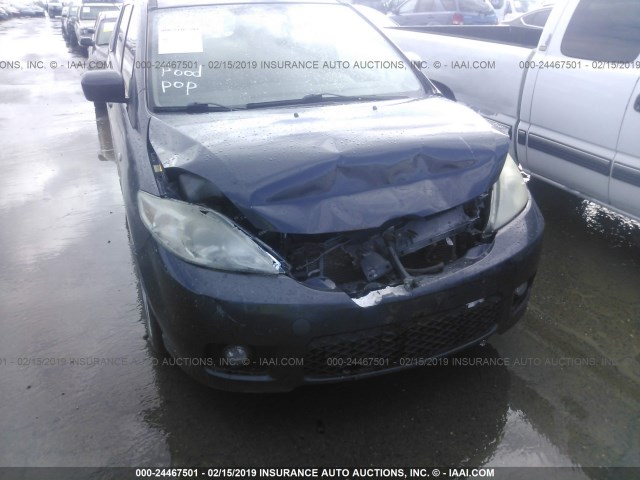 JM1CR29L460130884 - 2006 MAZDA 5 GRAY photo 6