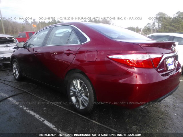4T1BF1FK5GU519310 - 2016 TOYOTA CAMRY LE/XLE/SE/XSE 红色 照片 3