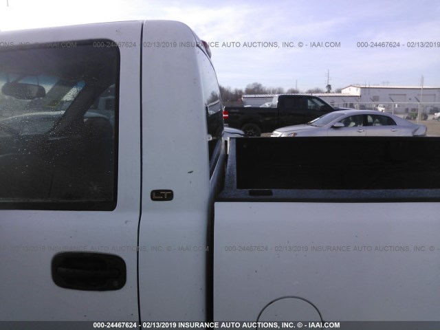 1GCHC24U17E164518 - 2007 CHEVROLET SILVERADO C2500 HEAVY DUTY WHITE photo 8