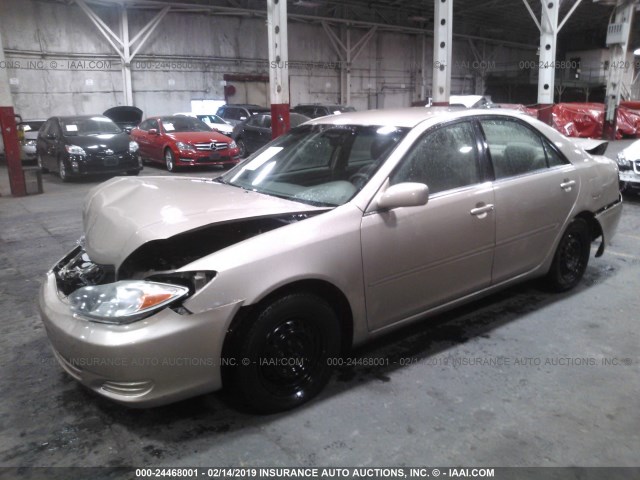 4T1BE32K23U117856 - 2003 TOYOTA CAMRY LE/XLE/SE GOLD photo 2