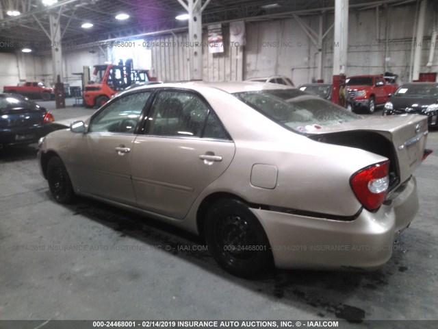 4T1BE32K23U117856 - 2003 TOYOTA CAMRY LE/XLE/SE GOLD photo 3