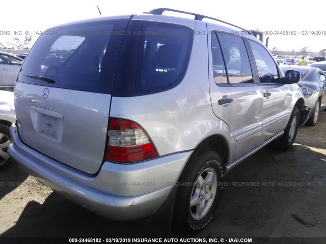 4JGAB54E11A254681 - 2001 MERCEDES-BENZ ML 320 SILVER photo 4