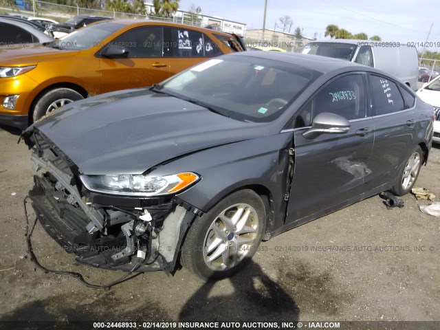 3FA6P0H74DR105756 - 2013 FORD FUSION SE GRAY photo 2