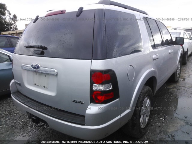 1FMEU7DE2AUB03189 - 2010 FORD EXPLORER XLT SILVER photo 4